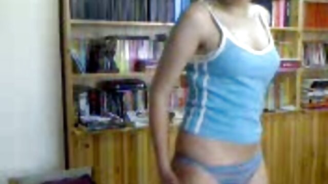 Yanks Zahra film porno français lesbienne Stardusts Action orgasmique en plein air