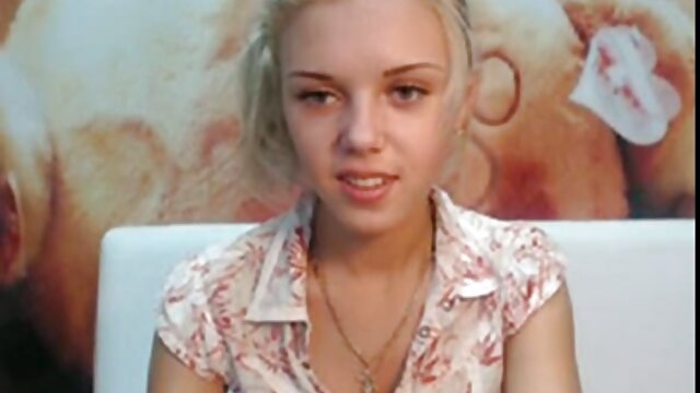 BBW youtube porno français gratuit mature chevauche et hurle alors qu'elle jouit sur la bite de son mari