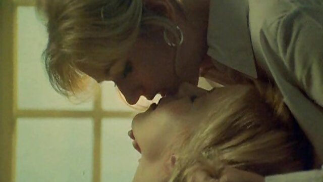 potpuno gola na film porno francais gratuit entier ulici