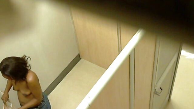 Curvy films x francais gratuits Brunette Babe est une pro à sucer des bites